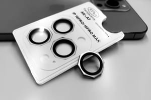 Octagon shape lens for iphone