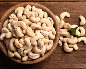 Cashew Whole W320