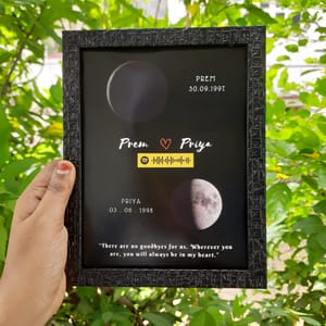 Moon Frame