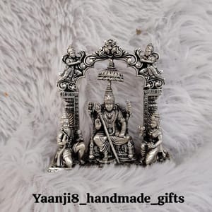 God Idol Silver Hamper