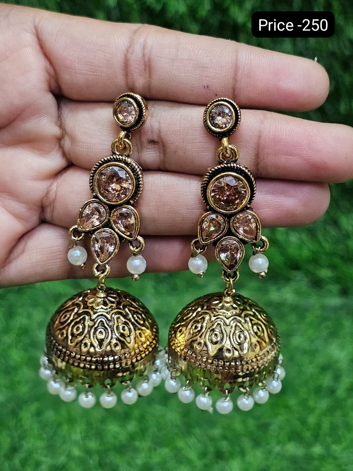 Right Jewelry Image